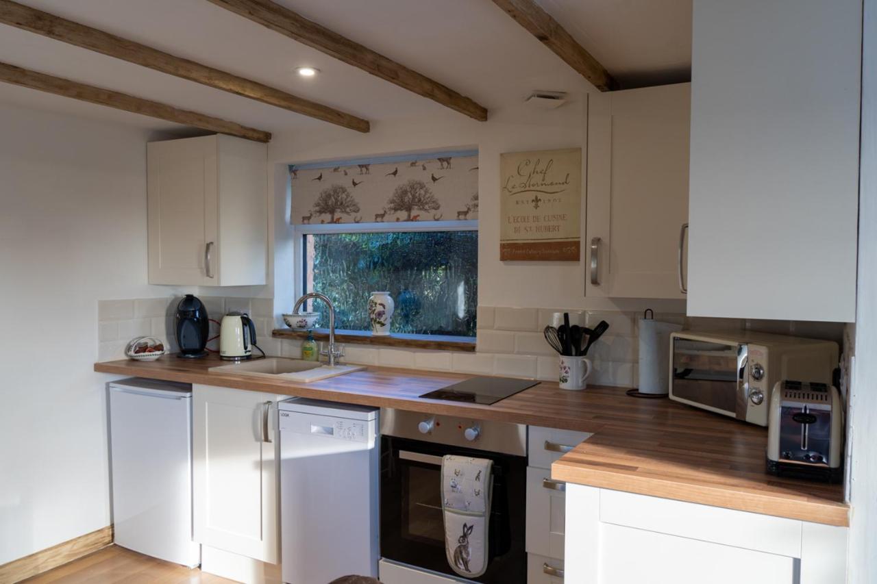 Rose Hideaway - Forest Of Dean Cosy Cabin Retreat Yorkley Buitenkant foto
