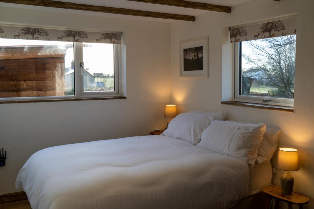 Rose Hideaway - Forest Of Dean Cosy Cabin Retreat Yorkley Buitenkant foto